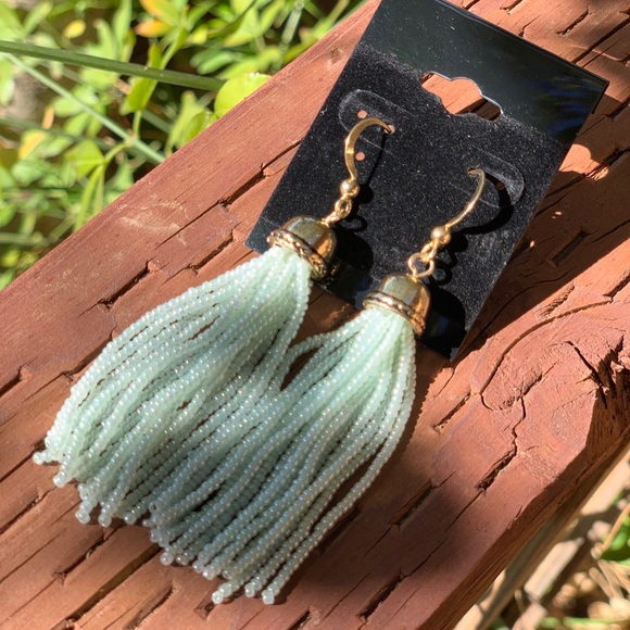 Green Mint Beaded Earrings - Picture 2 of 2